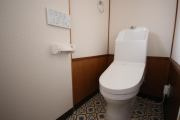 明星貸家のトイレ|清潔感のあるトイレです