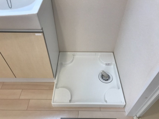 【洗面所】 | フルーヴ | ※同物件・反転タイプの写真です。