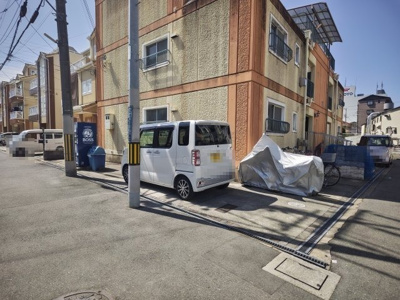 【駐車場】 | ピアニー門真 | 車をお持ちの方に嬉しい駐車場付きの物件です