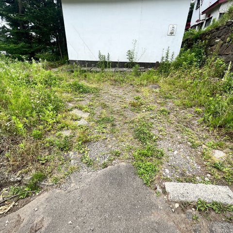 室蘭市港北町4丁目18-13戸建の駐車場