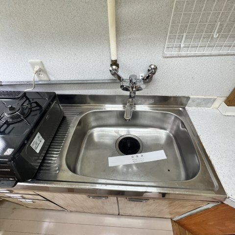 室蘭市港北町4丁目18-13戸建のキッチン