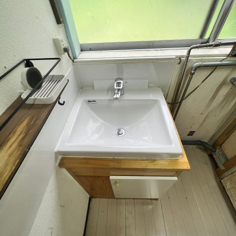 室蘭市港北町4丁目18-13戸建の洗面所