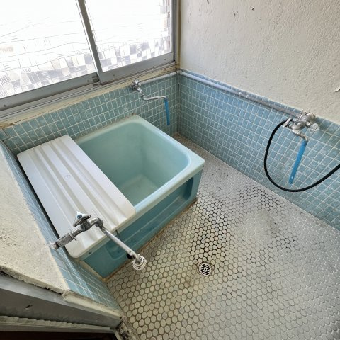 柏木町9-17アパートのバルコニー