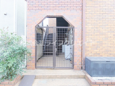 【エントランス】 | ブリックハウス