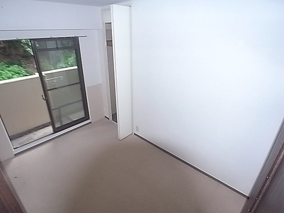 エルム御影の洋室