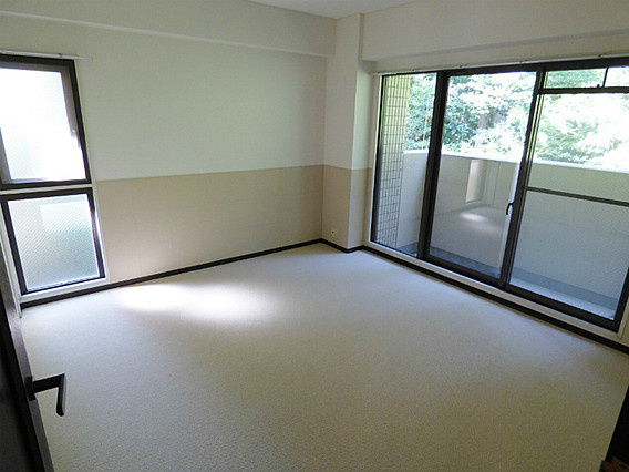 エルム御影の洋室