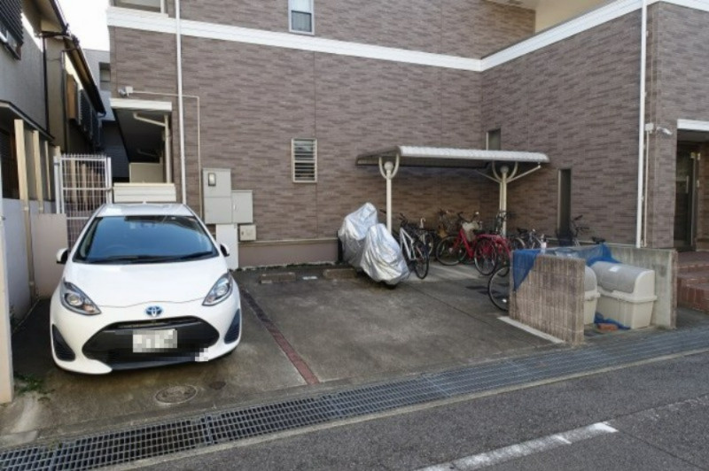 ガーラ鳴尾の駐車場