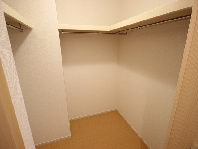 パルティール小曽根の収納