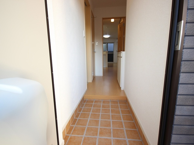 パルティール小曽根の玄関