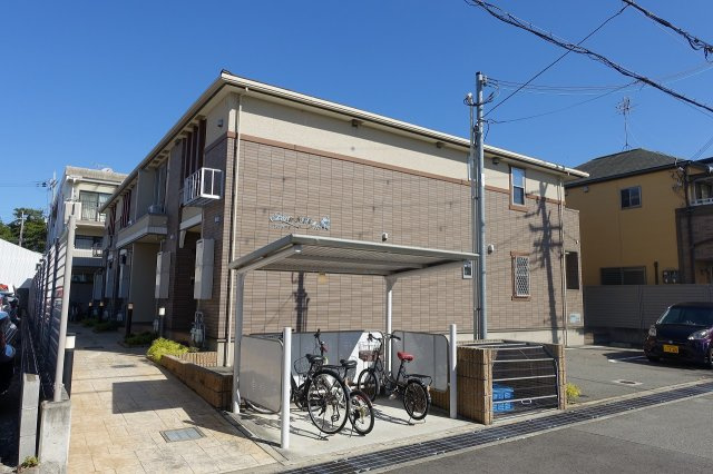 パルティール小曽根の外観