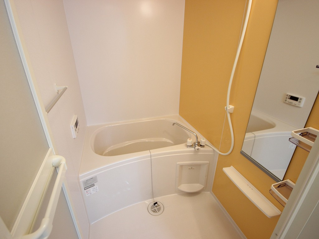 パルティール小曽根の浴室