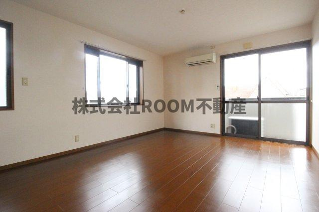 リーフレットエコーⅠ号館の居間・リビング|おしゃれな居間です