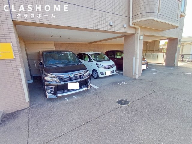 サンタスクエア東新　　刈谷市近郊の賃貸ならクラスホーム刈谷店の駐車場