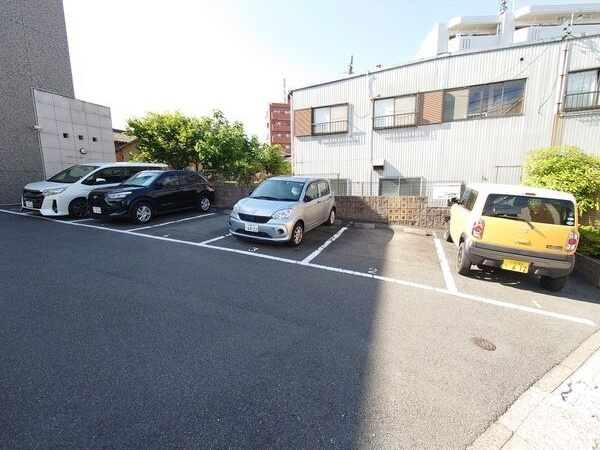 ヒルサイドガーデン　　刈谷市近郊の賃貸ならクラスホーム刈谷店の駐車場