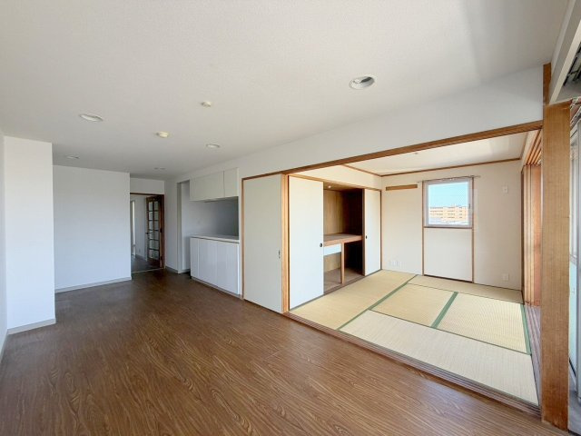 広島市西区高須３丁目の賃貸マンションの居間・リビング