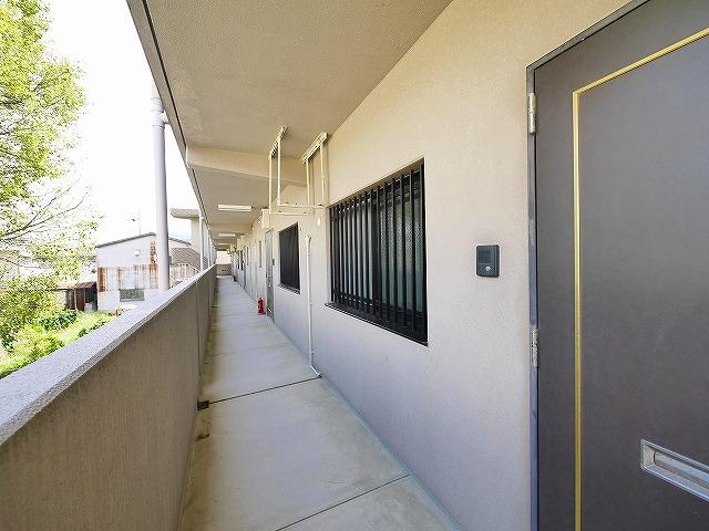 フルーエントⅠのその他共用部分|玄関前