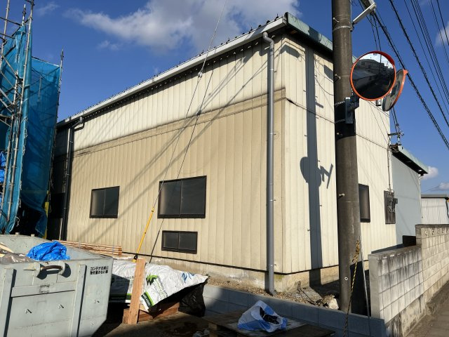 加法師町　倉庫の外観