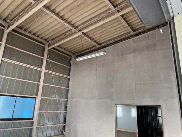 加法師町　倉庫の内装