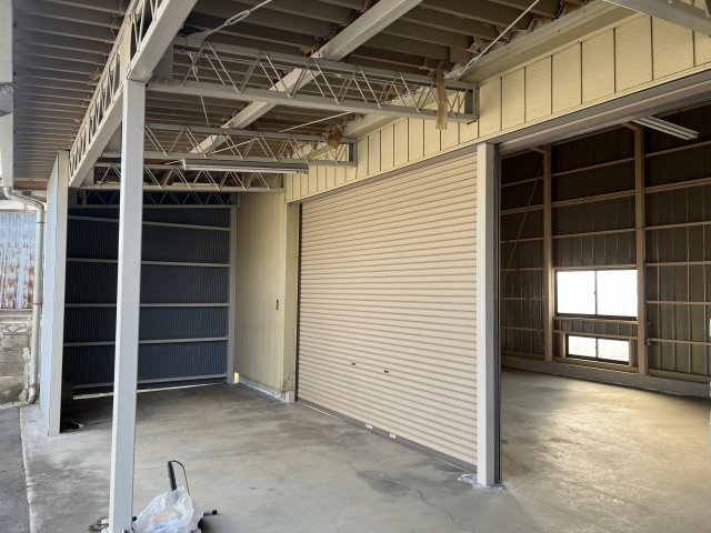 加法師町　倉庫の内装