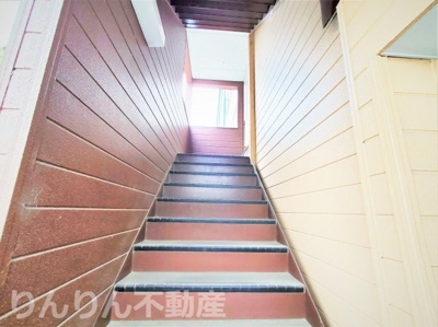 【エントランス】 | ギャラック沖洲 | 落ち着いたエントランスです