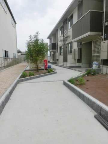 BagusRC（バグースアールシー）【キャッシュバック対象物件】のエントランス|清潔なエントランスです