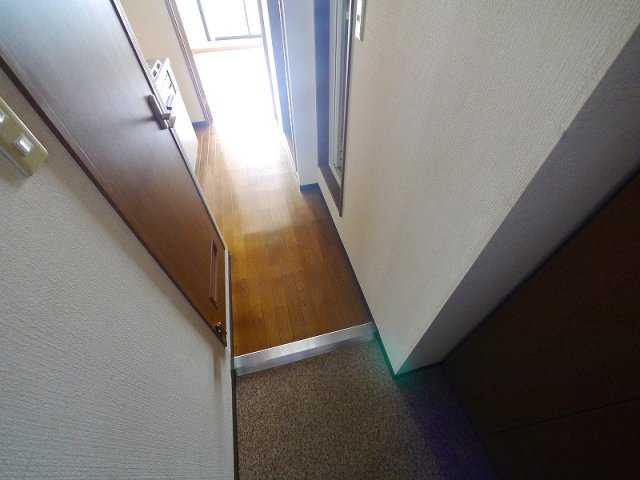メルベーユ生駒の玄関
