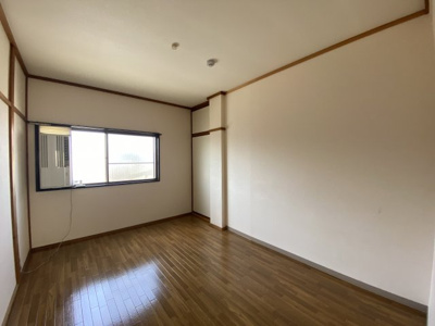 【寝室】 | 新石生マンション