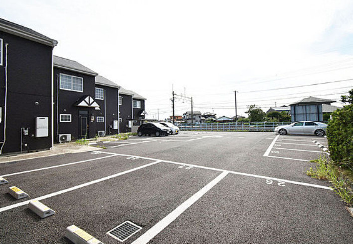 アメニティタウンハウスの駐車場|駐車場があります