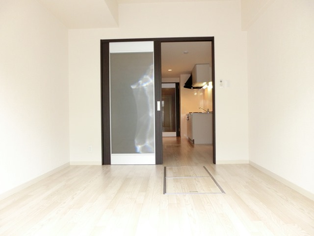 Gramercy Juso-higashi 2ndの洋室