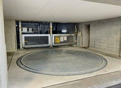 【駐車場】 | バースシティ横浜大通り公園 | 駐車場に車を止められます