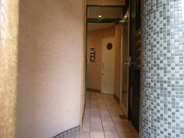 【その他共用部分】 | DEGUCHI UMEDAビル | １階通路