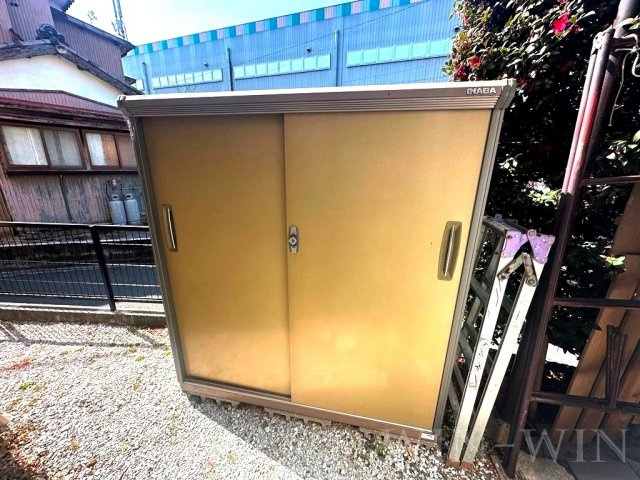 山田町借家の収納