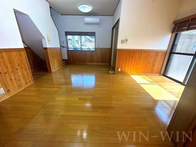 山田町借家の居間・リビング