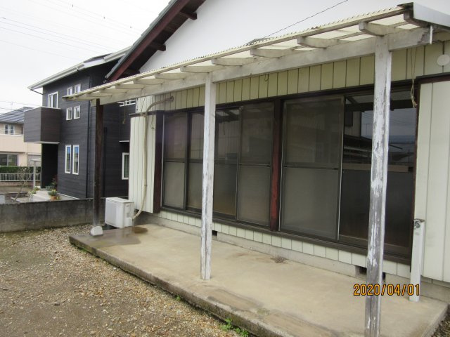 つつじ町貸住宅のバルコニー