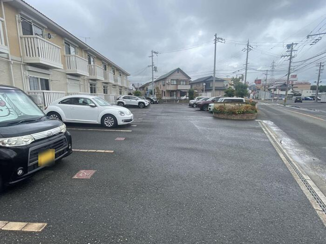 【駐車場】 | ビヤン　リズム