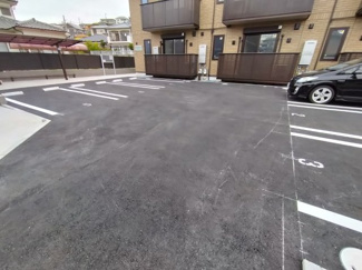 【駐車場】