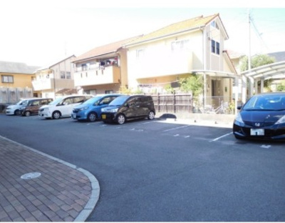 【駐車場】 | フォブールトロワ片岡・