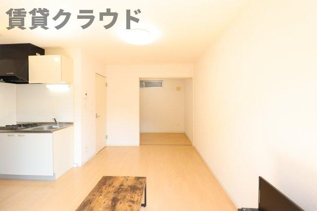 siro大森台の居間・リビング|一人で広々も、二人でゆっくりもできるリビングです！