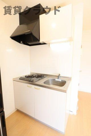 siro大森台のキッチン|嬉しいガスコンロ2口付きのシステムキッチンです！