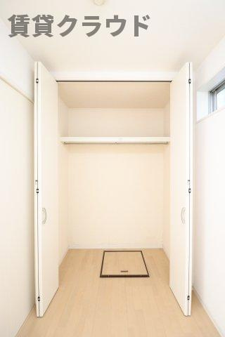 siro大森台の収納|ハンガーラック付きと棚付きの収納スペース！