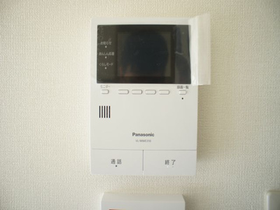 【セキュリティ】 | Ensoleille (アンソレイエ) | 訪問者の確認ができるTVドアホン付きです♪