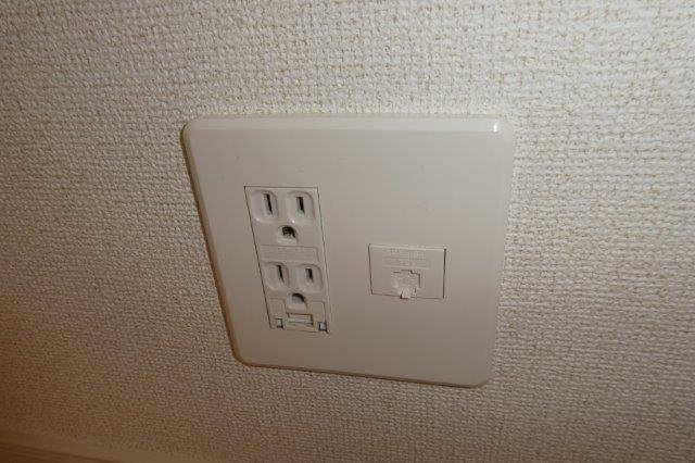 テソロの設備|電話モジュラー