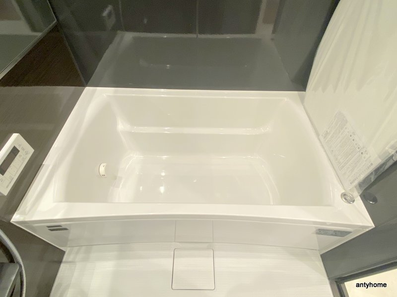 one o one 内代　仲介手数料無料の浴室