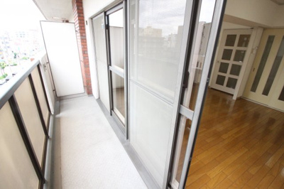 【バルコニー】 | 有馬パレス阿倍野 | バルコニーも広くて洗濯物の干場に困らないです♪