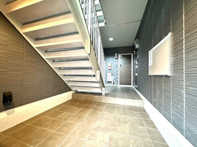 【エントランス】 | クレストアカシ