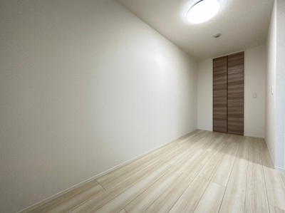 【寝室】 | クレストアカシ