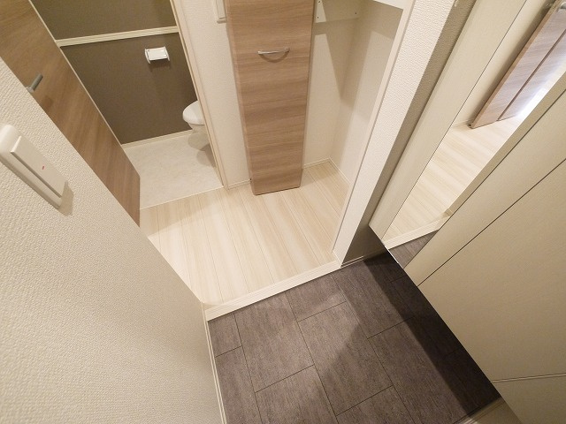 Nexus山中の玄関|きれいな玄関です