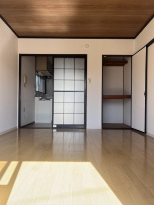 【居間・リビング】 | エルムハイツA