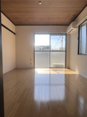 【居間・リビング】 | エルムハイツA