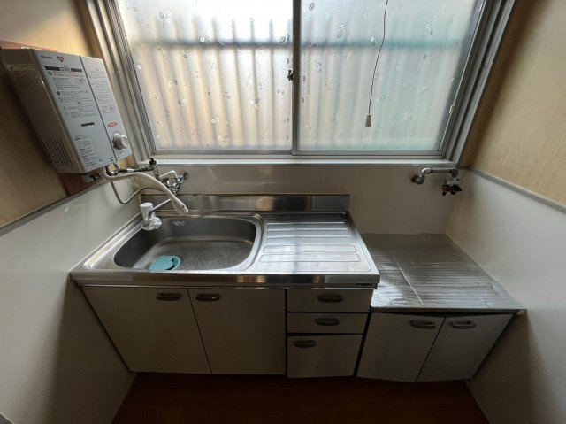 平尾1丁目テラスハウスのキッチン